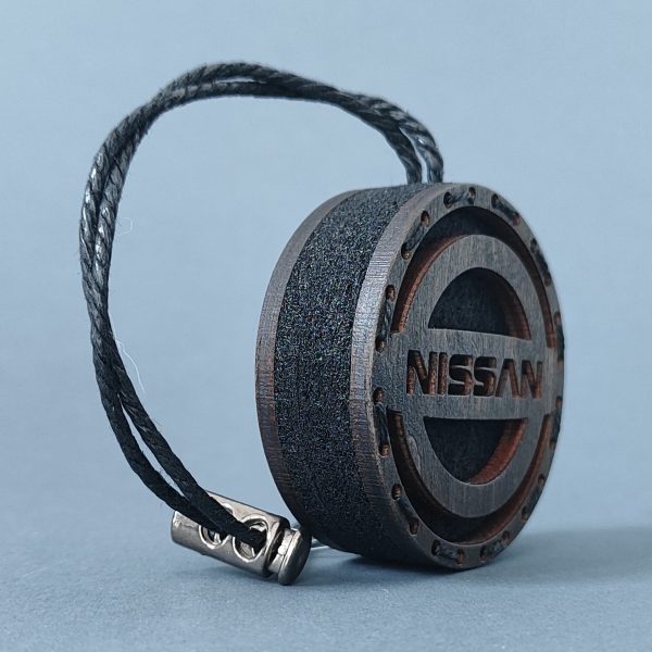 Ароматизатор в авто з логотипом Nissan